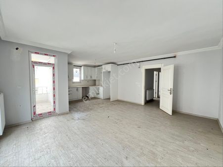 Ulaş Gayrimenkulden Şehir Merkezinde Asansörlü 2+1 Sıfır Daire