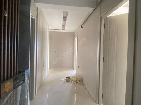 Emlak 72 'den Çamlıtepe Mah. Ara Kat (3.5+1) Satılık Lüks Daire