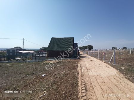 Evrenli Merkez'de Köy İçinde Etrafı Çevrili Satılık Parseller