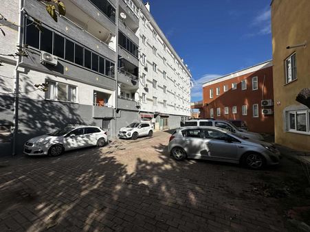 Koçak'tan Mudanya'nın En Merkezinde Geniş Bakımlı Daire