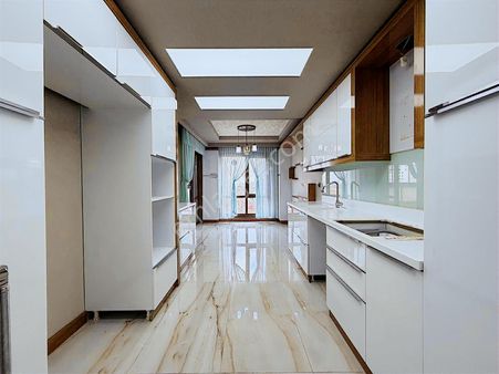 Çetin Emlak'hastane Yanı Prestijli Sitede 10.kat K.otoparklı 4+1