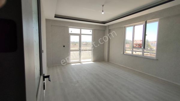 Meram Yaylapınar'da Hadimi Park Karşısı Satılık 2+1