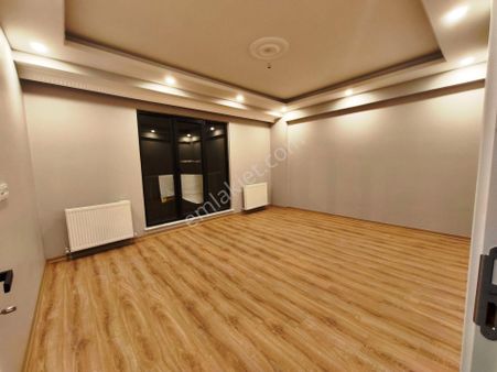 Eyüp Rami Yeni Mh. 2+1 , Sıfır, Lüks, Arakat , Asansörlü , Bereç Metroya 3-4 Dk