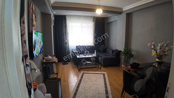 Eyüp Silahtarağa'da, Merkezi Konumda, Hemen Taşınmaya Hazır Boş 1+1 Daire