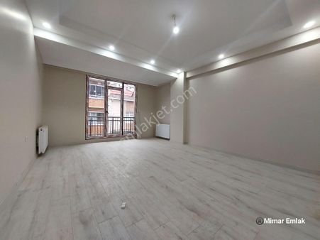 Mimar Yapıdan Satılık 2+1 95m2 Oldukça Geniş 2.kat Lux Daire