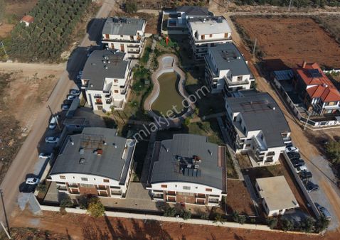 Antalya-döşemealtı-altınkale-kiralık 5+1 Çatı Dublex-sıfır-d.gaz-içi Boş