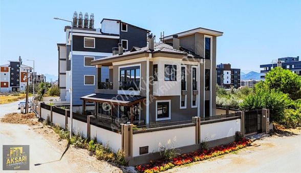 Döşemealtında 3+1 Ultra Lüks Satılık Villa Takasa Uygun