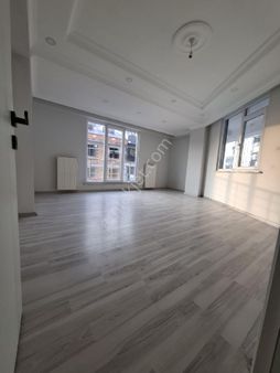 Satılık 80m² 2.kat Gibi Yüksek Giriş
