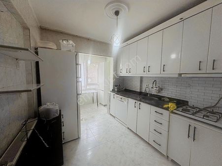 Bozyaka Pazaryeri Yakını 3+1 Asansörlü Doğalgazlı Arakat Kiralık