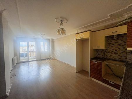 Sevgi Mah. Site İçerisinde 3+1 Arakat Kiralık Daire