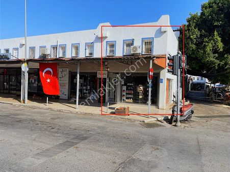 Century21 Den Bodrum Merkez'de Köşe Satılık Dükkan...
