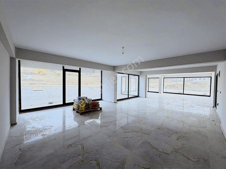 Demirtaş Sakaryada Çift Cepheli 110 M² Sıfır Kiralık İşyeri