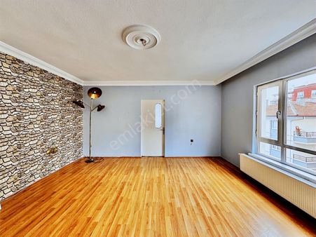 ▃çiftçioğullarından▃merkezde Ara Kat Güney Cephe 3+1 Daire