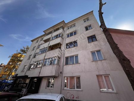 Tuna Gayrimenkul'den Eşyalarıyla Satılık Merkezde Ara Kat Daire