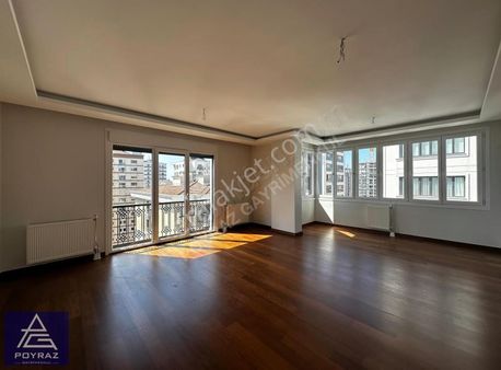 Poyraz'dan Erenköyde Marmaraya Yakın Site İçinde Balkonlu 3+1