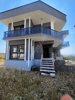 İzmir Aliağa Hacı Ömerli De Satılık Villa