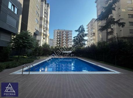 Poyraz'dan Caddebostanda Site Konseptli Havuzlu Güvenlikli 3+1