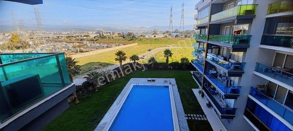 Bornova Park Evleri'nde Kiralık 1+1 Daire