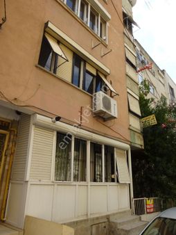 Bahçelievler Karafatma Parkına Yakın 2+1 Satılık Arakat Daire