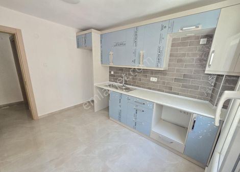 Güzelyalı Parkı Ve Sahile Yakın 2+1 Kiralık Tadilatlı Daire