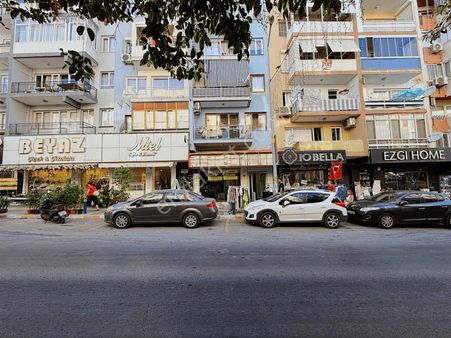 Balçova Ata Caddesi 148 M² Satılık Dükkan İşlek Konum