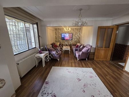 Ekonomi Üniversitesine Altında 3+1 Kiralık Full Eşyalı Daire