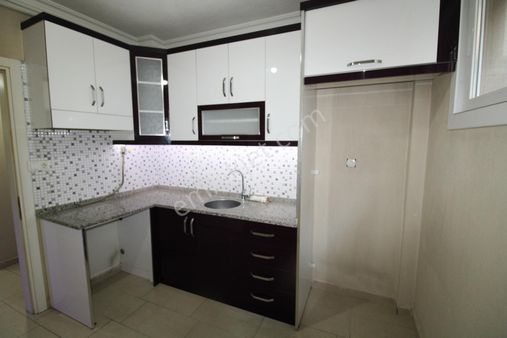 Sevgi Mah.'de Şehit Fethi Bey Lisesi Yakını Kiralık 2+1 Daire