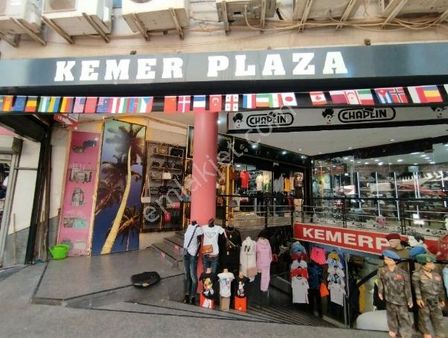 Kemer Plaza İçinde Kiracılı 74 M² Satılık Dükkan