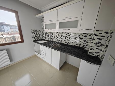 Bozyaka Mah.'de Kapalı Pazaryeri Karşısı Satılık 2+1 Daire