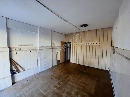 Gaziemir Atıf Bey Mah. Tütün Sitesi İçinde Satılık Büro / Ofis