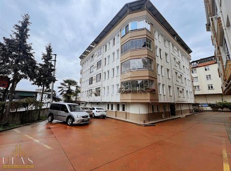 Ulaş Gayrimenkul Cumhuriyet Mah. Site İçi Barbekülü Geniş 3+1