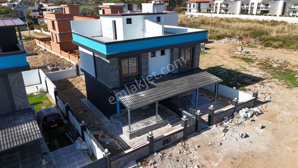 İzmir Seferihisar Cumhuriyet’de 2+1 Tripleks Yazlık Villa