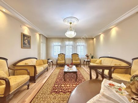 ▃çiftçioğullarından▃protokol Ve Belediye Yakını Sitede Katta 4+1