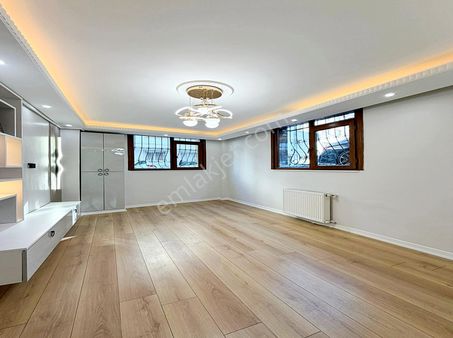 Başkent Yapı'dan Yatırıma Uygun Ayrı Mutfak Satılık 1+1 Daire