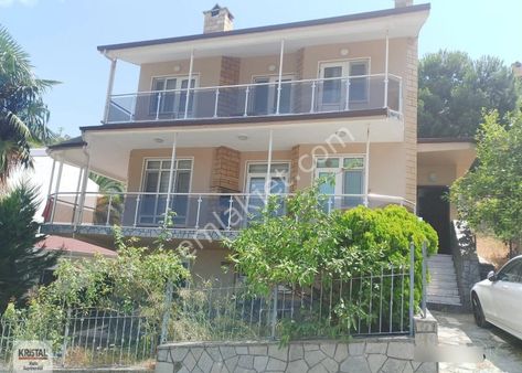 Kristal Marin'de Mudanya Halitpaşa'da Full Deniz Manzaralı Villa