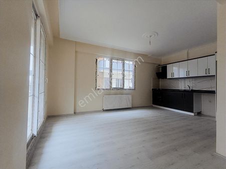 Sancak Emlak"tan 1+1 Kemalpaşada Lüks Daire