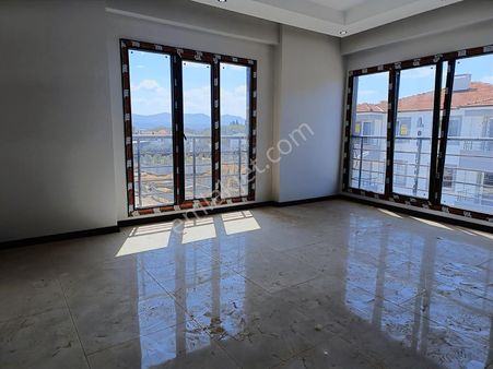 Sancak Emlak"tan Firsat 3+1 Daire Gömeç