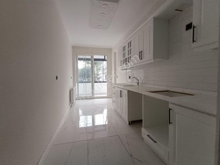 Sancak Emlak"tan Mithatpasa"da Kapali 2+1