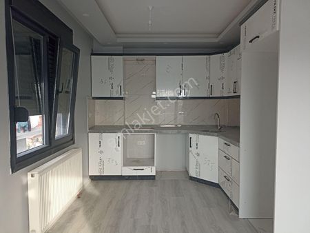 Ayvalık, Altınova'da Merkezi Konumlu 2+1 Satılık Daire