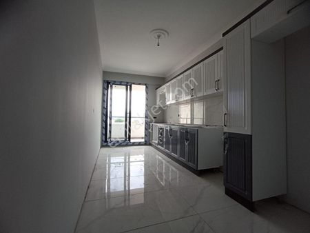 Sancak Emlaktan Yaya Da Kapalı Mutfak 2+1 Ara Kat Sifir Daire