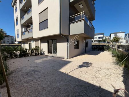 İzmir Seferihisar Çolakibrahim’de 2+1 Zemin Kat Geniş Bahçeli Daire