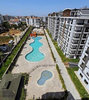 Serik Orta Mh. Aqua Parklı Lüx Site İçerisinde Kiralık 1+1 Daire