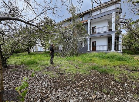 Isparta Aksuda Eşi Benzeri Olmayan Satılık Malikane