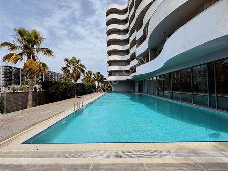 Çiğli Balatçıkta Satılık 1+1 Geniş Teraslı Havuzlu Lüx Daire