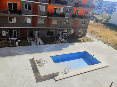 Menemen Seyrek 85.yıl Cumhuriyet Mahallesinde Satılık 1+1 Daire