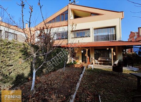 Eryaman Metromall Yakını Site İçinde,6+1 Geniş Bahçe,lüks Villa