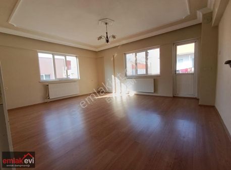 Emlak Evi'nden Adnan Menderes Te Kiralık 3+1 Daire