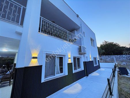 Buca Karacagac'ta 10.515m2 Arazi Tek Tapulu Havuzlu Müstakilev