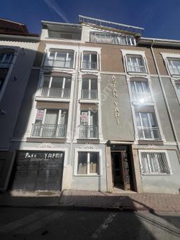 Asrın Emlak'tan Mevlana Mh.satılık 2+1 Temiz Kombili Daire