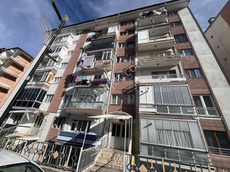 Asrın Emlak'tan Acil Buhafta Mevlana Mh. 2+1 Arakat Uygun Daire